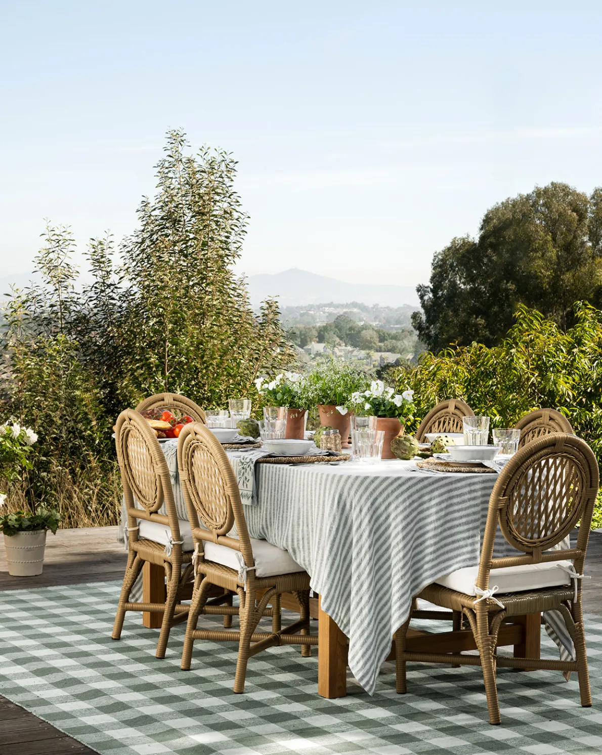 Belleville Green Handwoven Indoor/Outdoor Rug