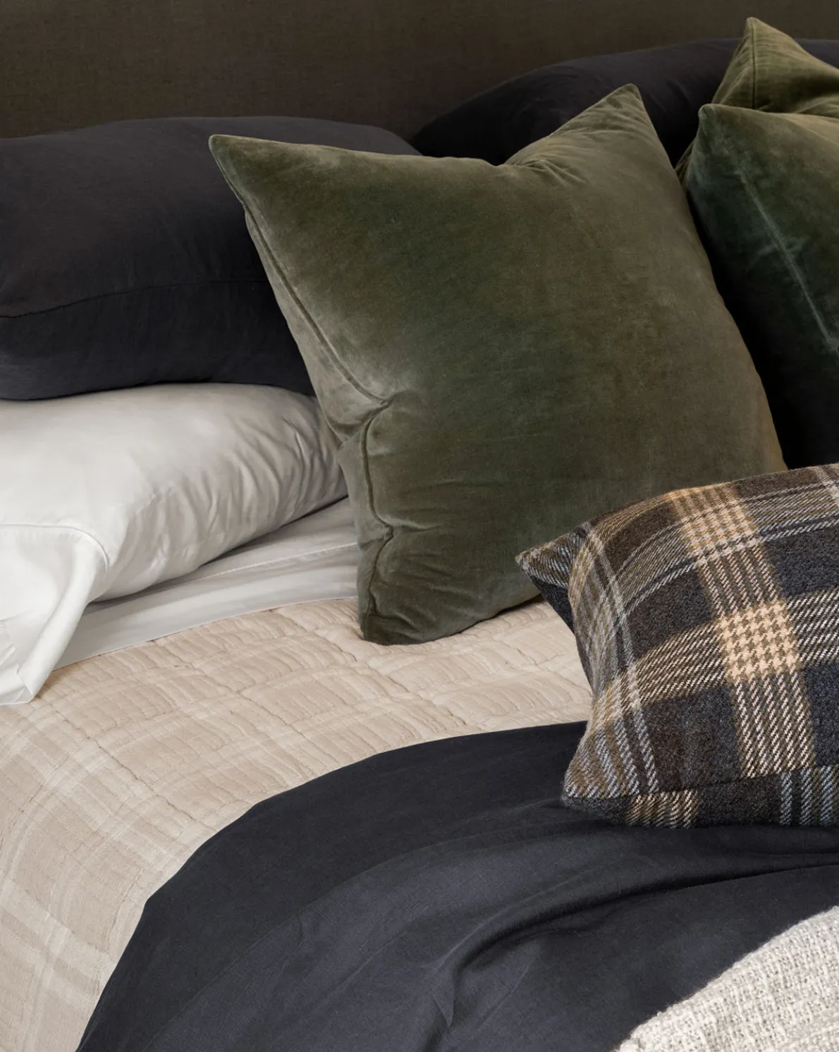 Bellevue Velvet Pillow Cover