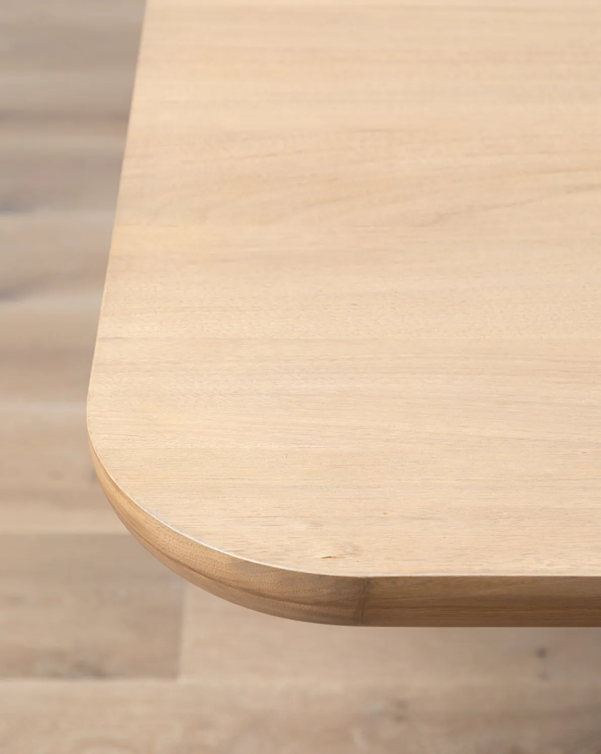 Cheswick Dining Table