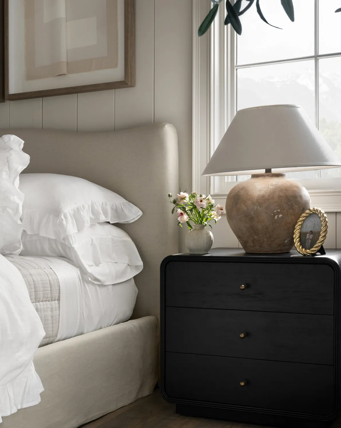 Ruffle White Linen Shams (Set of 2)