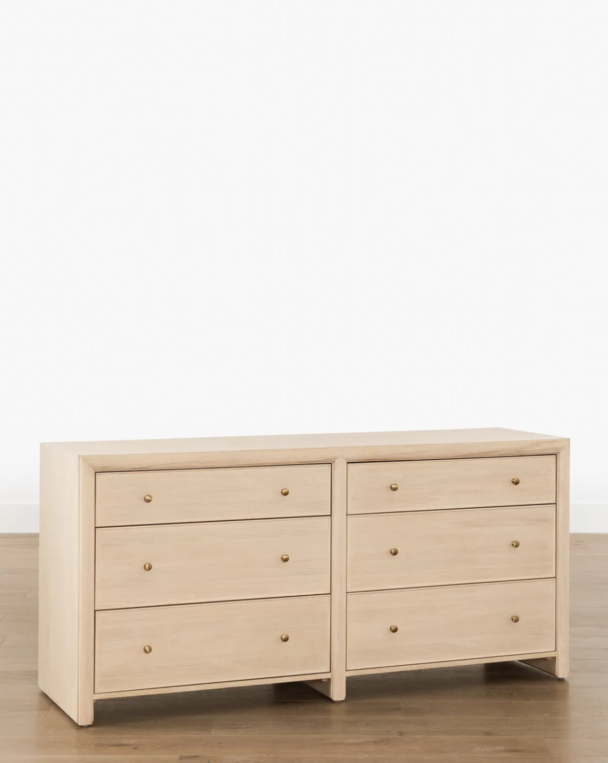 Tellerbeck Dresser