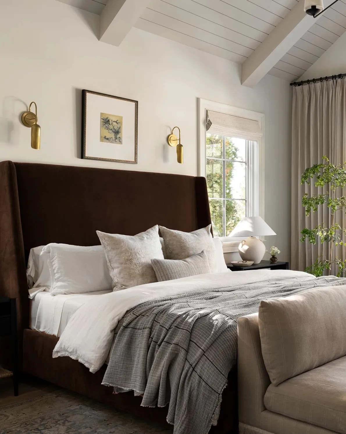 Walt Bed Tall Headboard